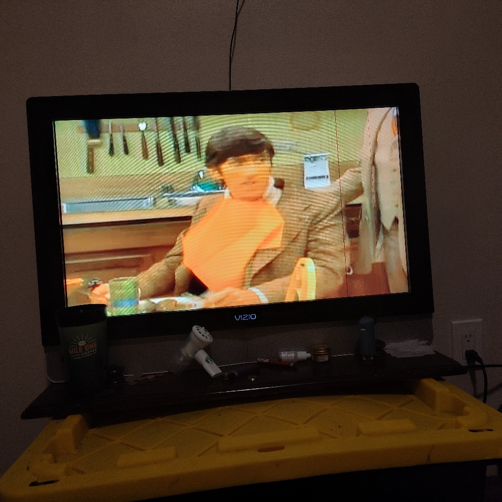 34 inch Vizio TV HDMI HDTV 1080hd